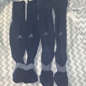 2 pairs of soccer socks.